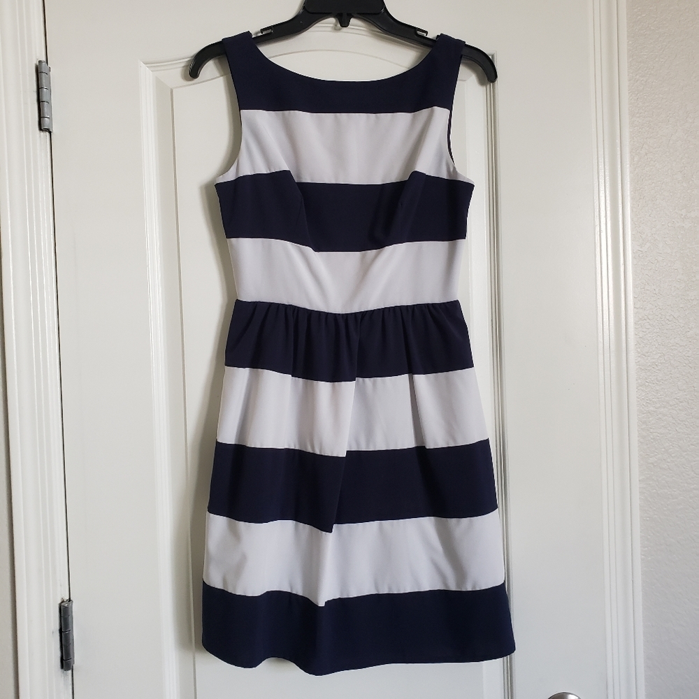 B. Darlin White & Navy Blue Large Stripe Dress